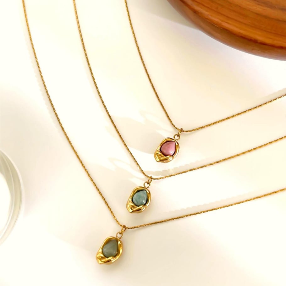 Collana con ciondolo in pietra naturale color oro in acciaio inossidabile da 1 pezzo Immagine4