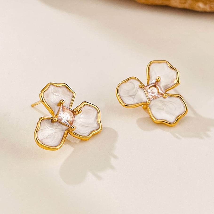 1 paire de boucles d&#39;oreilles à tige en acier inoxydable doré pour femme, série simple, style décontracté, motif fleur Image4