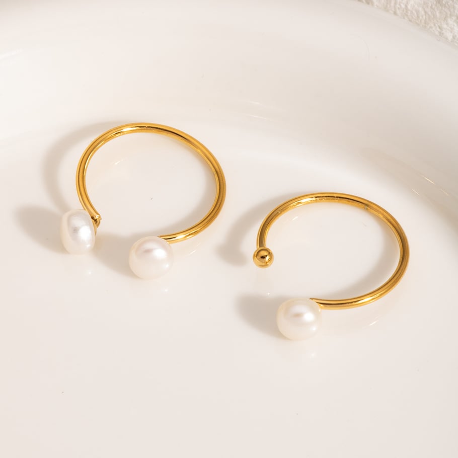 1 anello regolabile semplice in acciaio inossidabile color oro con perla Immagine2