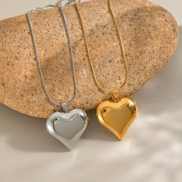 1 Piece Simple Heart Stainless Steel Gold Color Pendant Necklace