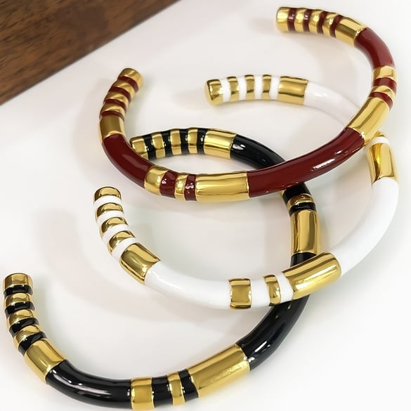 1 Stück Manschettenarmbänder aus Edelstahl in verschiedenen Farben