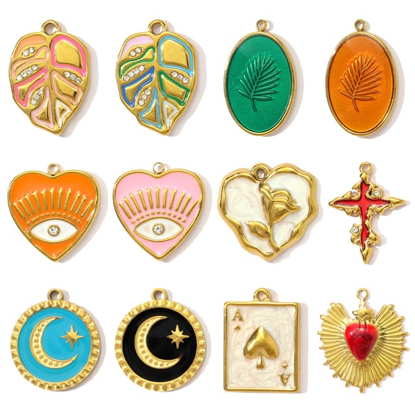 1 Piece Retro Moon Stainless Steel Gold Color Women's Pendants