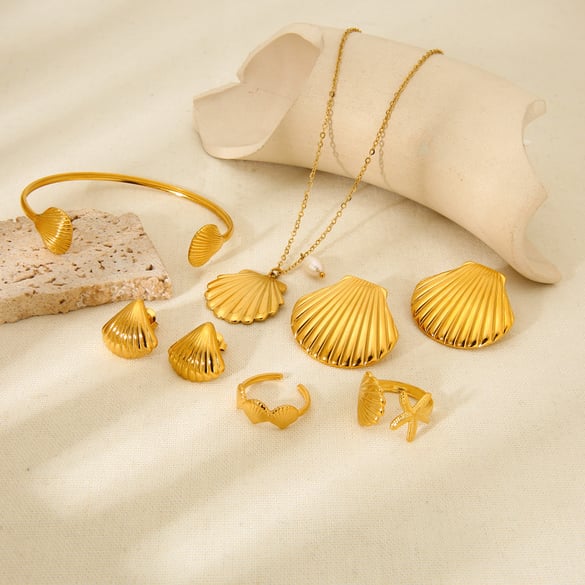 Romantic Series Vacation Turtle Stainless Steel   Gold Color  Rings Display Set 2
