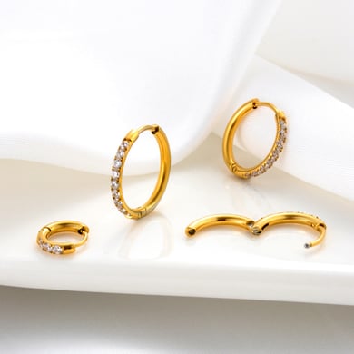 1 pezzo di orecchini in acciaio inossidabile con zirconi color oro h5 Immagine3