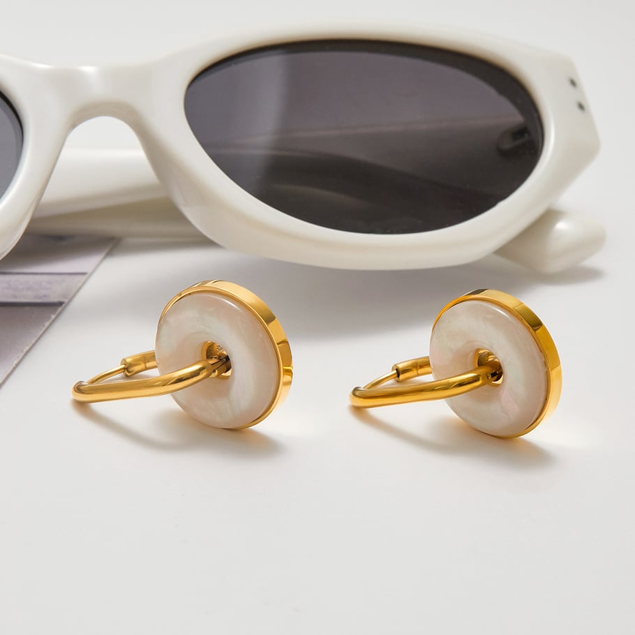 1 par de elegantes pendientes de aro anulares de acero inoxidable color dorado para mujer Imagen8