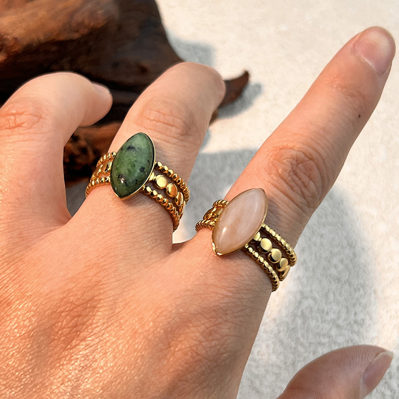 Bague en acier inoxydable couleur or avec pierre naturelle, 1 pièce Image3
