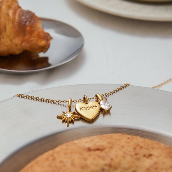 1 Piece Exquisite Heart Stainless Steel Gold Color Women's Pendant Necklaces 2