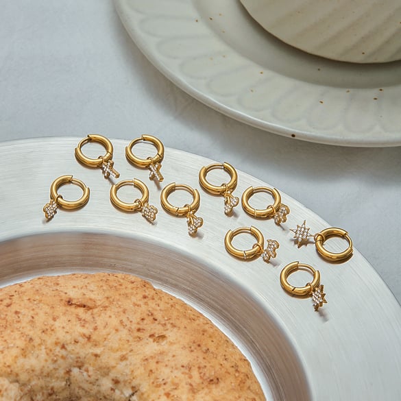 1 Paar Luxuriöse Serie Bär Edelstahl Gold Farbe Damen Creolen 2