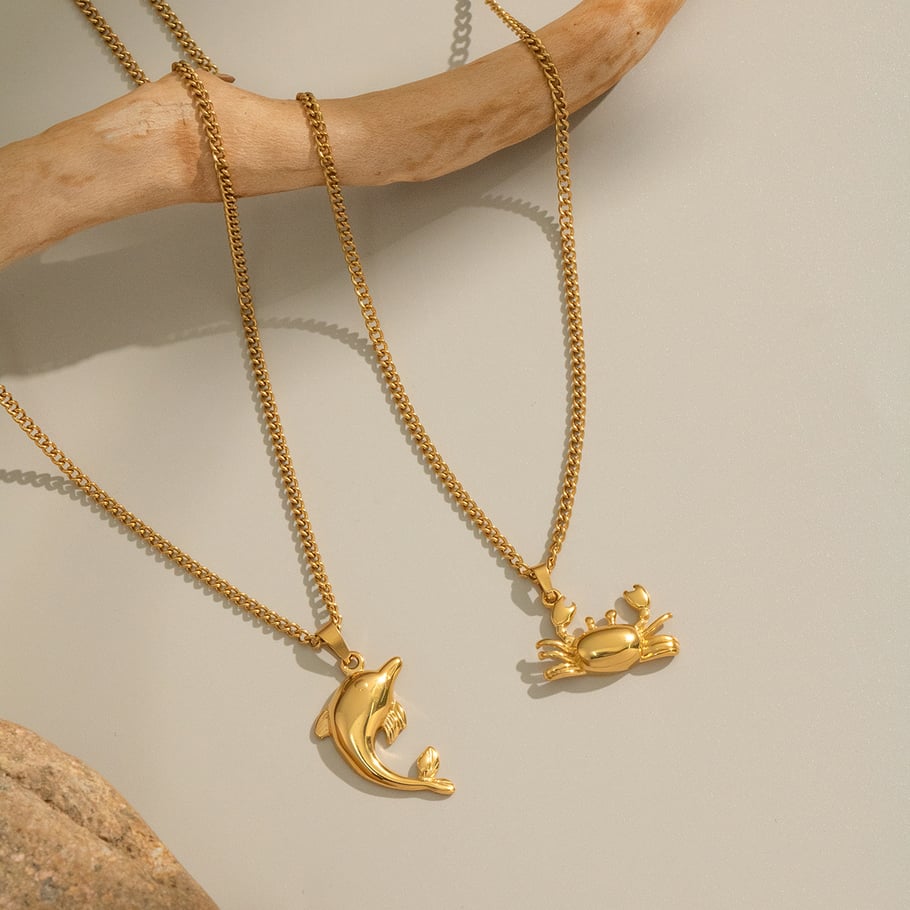Collana con ciondolo a forma di granchio in acciaio inossidabile color oro, 1 pezzo Immagine2