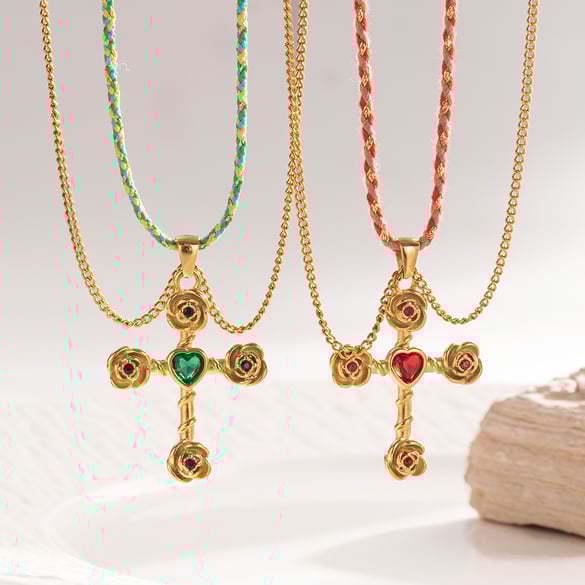 1 Piece Retro Cross Stainless Steel  Gold Color Pendant Necklaces 2