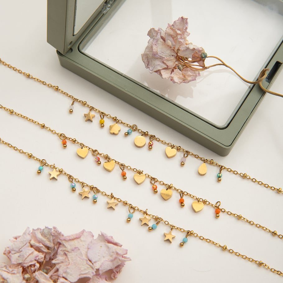 Collier avec pendentif en forme de cœur délicat et mignon en acier inoxydable couleur or pour femme Image4