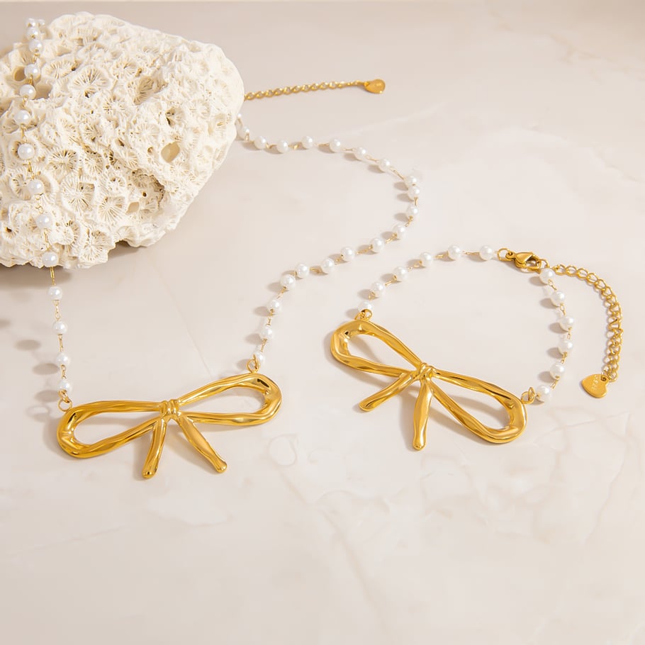 Simple Series Sweet Geometric Imitation Pearl  Women's Pendant Necklaces Picture4