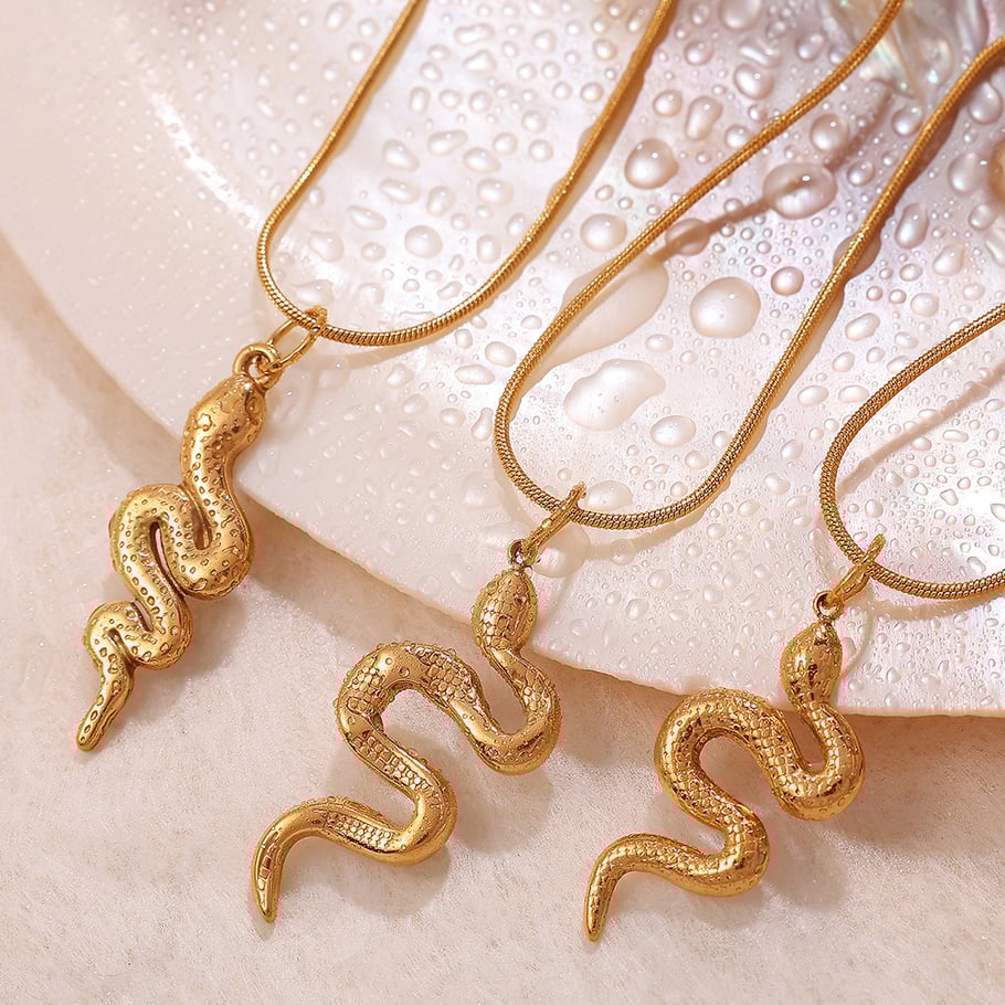 Ciondolo a forma di serpente in acciaio inossidabile color oro, 1 pezzo Immagine3