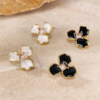 1 paire de boucles d&#39;oreilles à tige en acier inoxydable doré pour femme, série simple, style décontracté, motif fleur h5 Image3