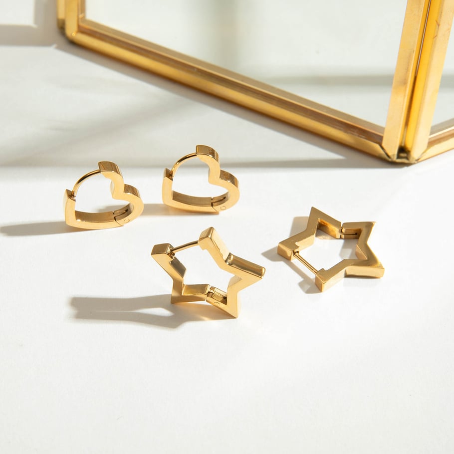 1 Paar Creolen aus Edelstahl der Simple Series mit klassischem Stern in Goldfarbe für Damen Bild4