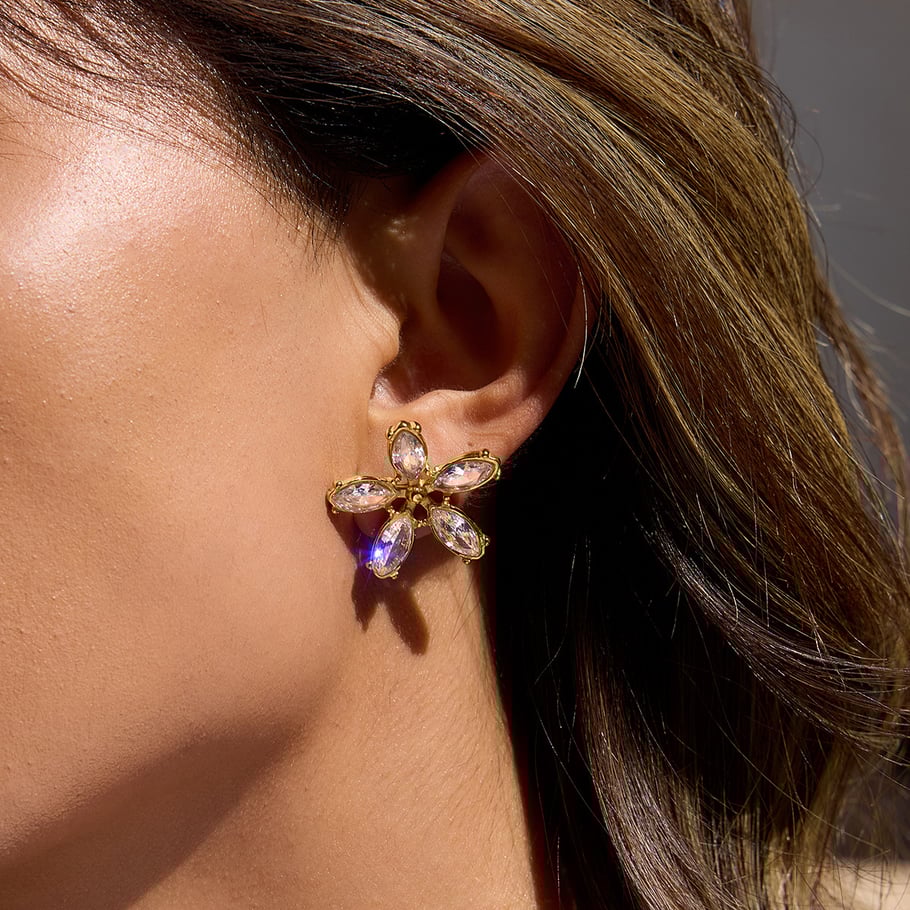 1 Paar romantische Serie süße Blume Edelstahl Gold Farbe Damen Ohrstecker Bild5