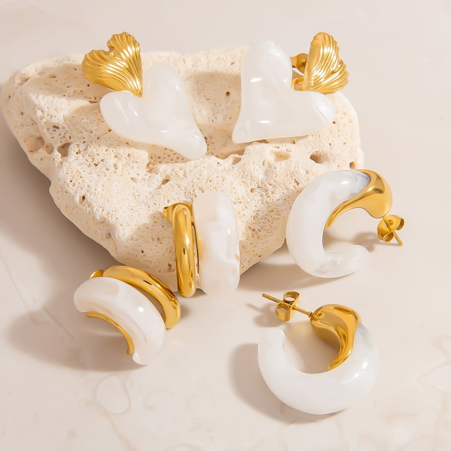 Orecchini pendenti geometrici da donna in acciaio inossidabile color oro e acrilico Immagine3