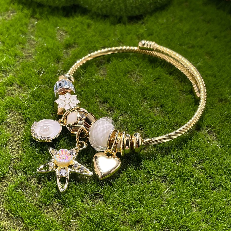 1 Stück Zarte Stern-Armbänder aus Edelstahl in Goldfarbe für Damen Bild4