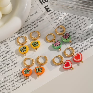 1 paio di orecchini pendenti a forma di cuore con fiori h5 Immagine3