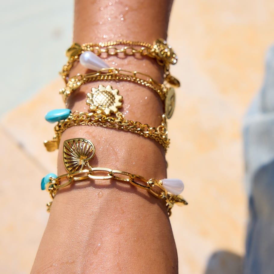 1 Piece Vacation Heart Stainless Steel Gold Color Women's Charm Bracelets Picture5