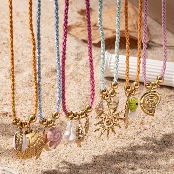 1 pezzo di collana con ciondolo in acciaio inossidabile color oro con conchiglia 2