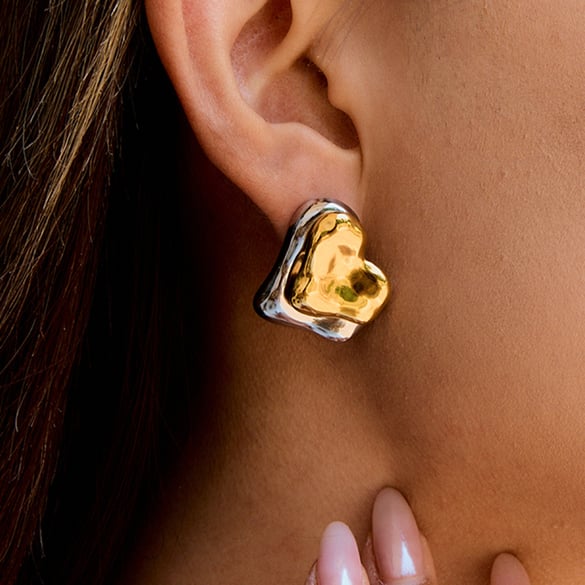 1 Pair Simple Series Sweet Heart Stainless Steel Gold Color Women's Stud Earrings 2