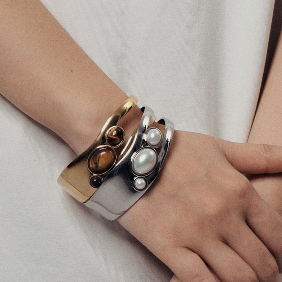 1 Paar Simple Series Tägliche Edelstahl Goldfarbene Perlen Damen Armreifen Bild5