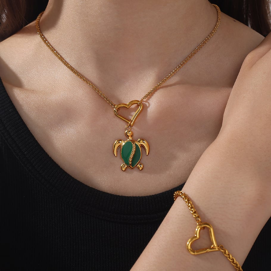 Collane fai da te a forma di cuore in acciaio inossidabile color oro Immagine4