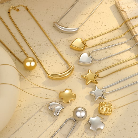 Simple Heart Stainless Steel   Gold Color  Women's Pendant Necklaces 2