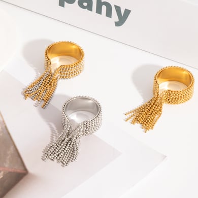 1 anello con nappa in acciaio inossidabile color oro h5 Immagine2