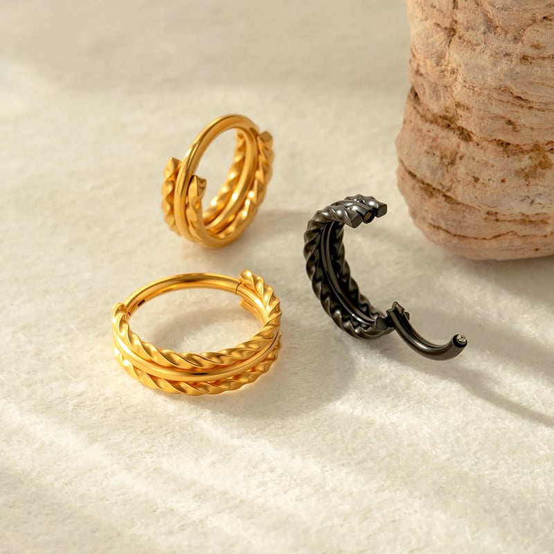 1 pieza de aretes de aro simples de acero inoxidable color dorado para mujer Imagen4