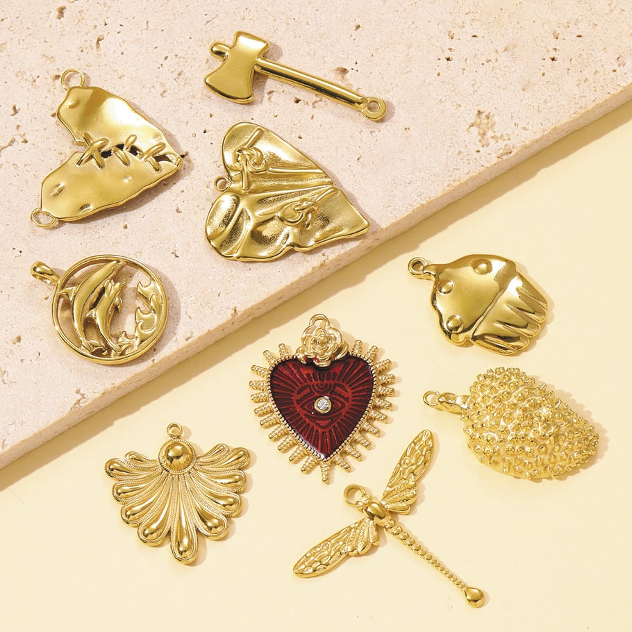 1 pieza de exquisitos colgantes de acero inoxidable con forma de corazón para mujer Imagen4