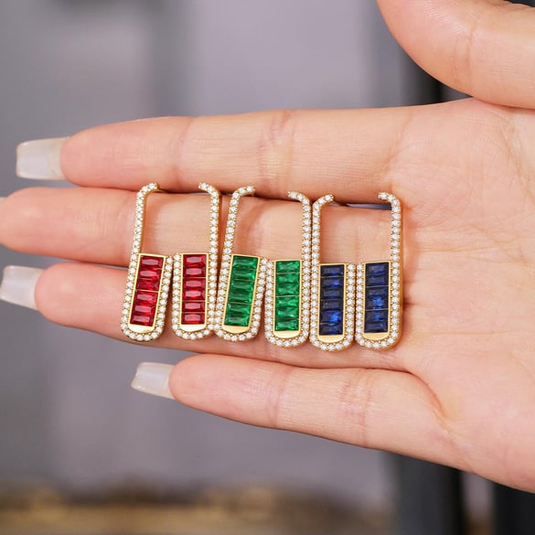 1 Pair Luxurious U Shape Stainless Steel Colorful Zircon Women's Stud Earrings