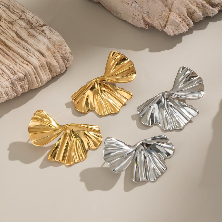 1 Pair Romantic Series Casual Flower Stainless Steel Gold Color  Women's Stud Earrings Picture3