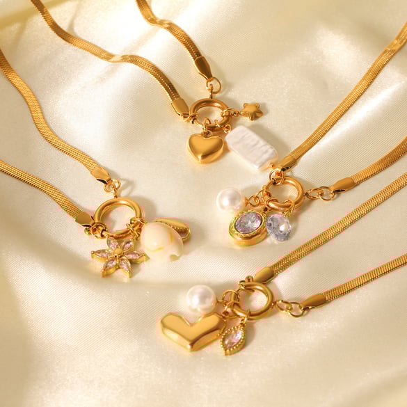 Simple  Daily Flower Stainless Steel Gold Color Pearl Women's Pendant Necklaces
