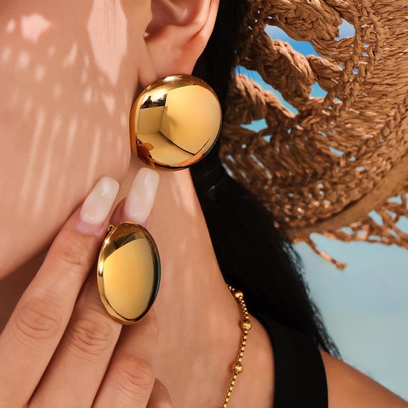 1 Pair Minimalist Heart Stainless Steel Gold Color Women's Stud Earrings 2