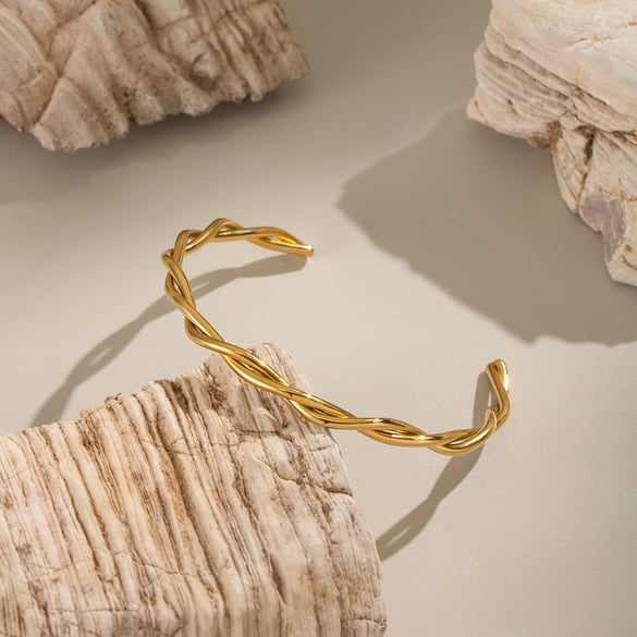 1 stuk Simple Series Casual Twist roestvrij staal goudkleurige damesarmbanden