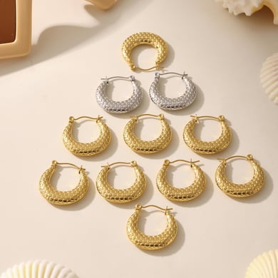 1 paio di orecchini a cerchio da donna in acciaio inossidabile color oro con stampa a nido d&#39;ape semplice h5 Immagine7