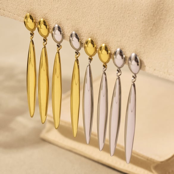 1 Paar moderne, unregelmäßig geformte Tropfenohrringe aus Edelstahl in Goldfarbe für Damen 2
