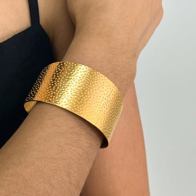 1 stuk ontwerpbare hoogwaardige textuur roestvrij staal goudkleurige damesarmbanden h5 Afbeelding7
