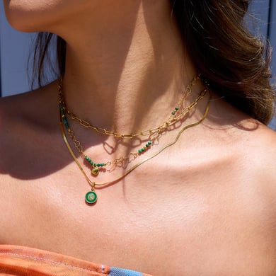 Collier élégant avec pendentif en forme de cœur et perles en acier inoxydable couleur or pour femme, 1 pièce h5 Image3