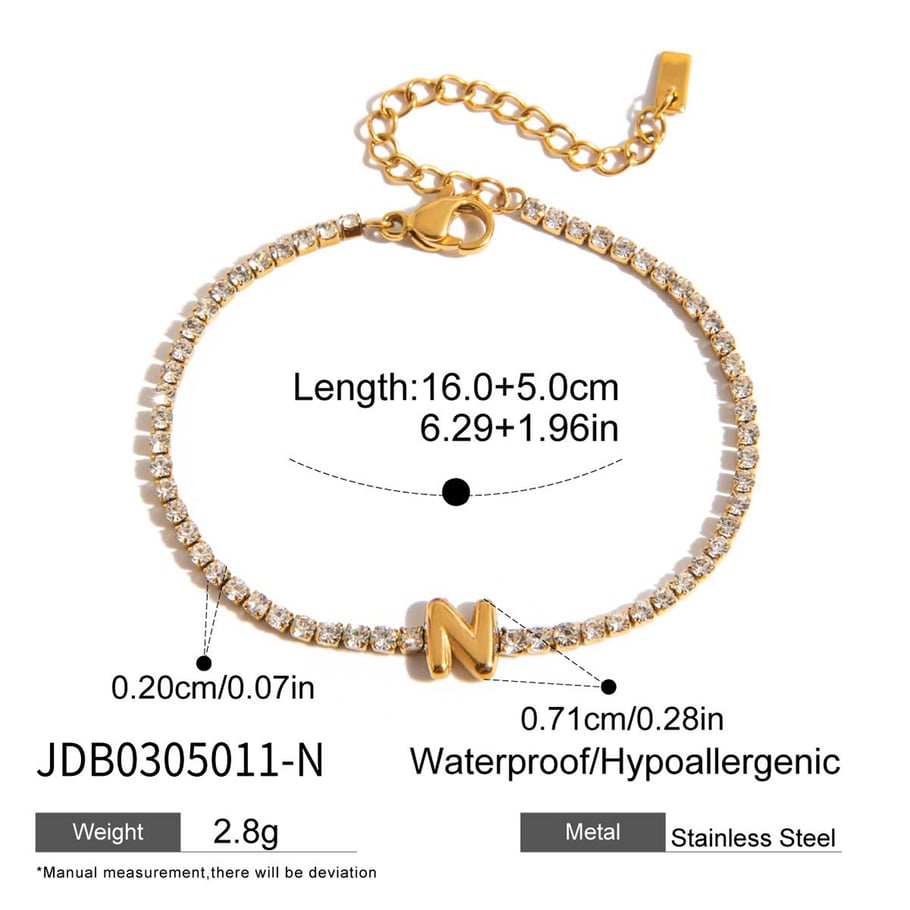 1 pulsera delicada con letras de acero inoxidable en color dorado para mujer. Imagen2