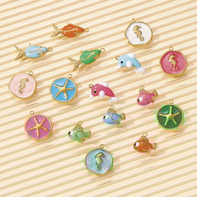 1 colgante romántico de acero inoxidable con forma de pez para mujer h5 Imagen5