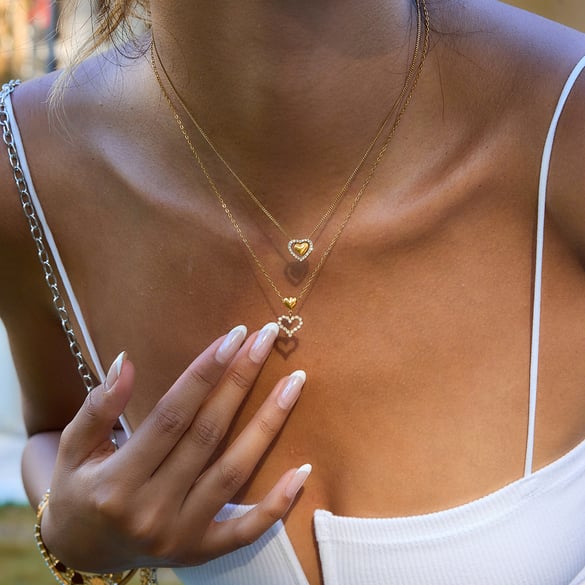 1 Piece Exquisite Heart Stainless Steel Gold Color Women's Pendant Necklaces 2