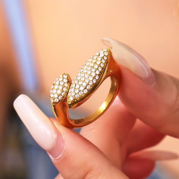 1 Piece Luxurious Shape Stainless Steel Gold Color Zircon Women's Gemstone Rings