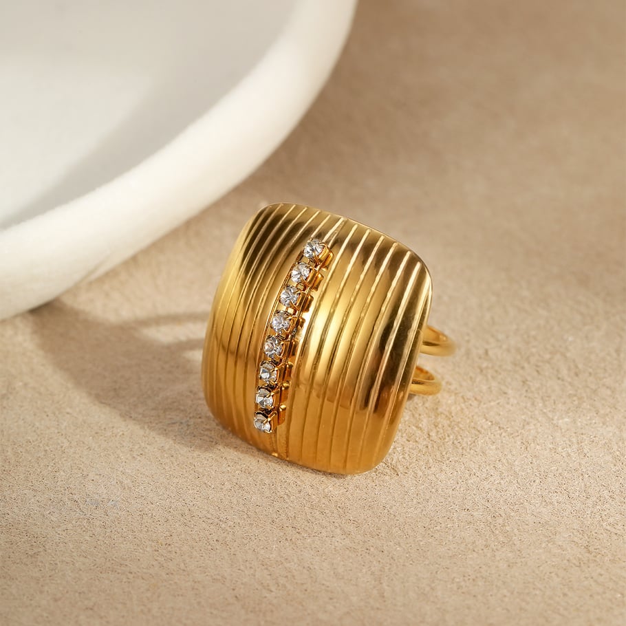 1 Piece Luxurious Stainless Steel Statement Ring Picture2