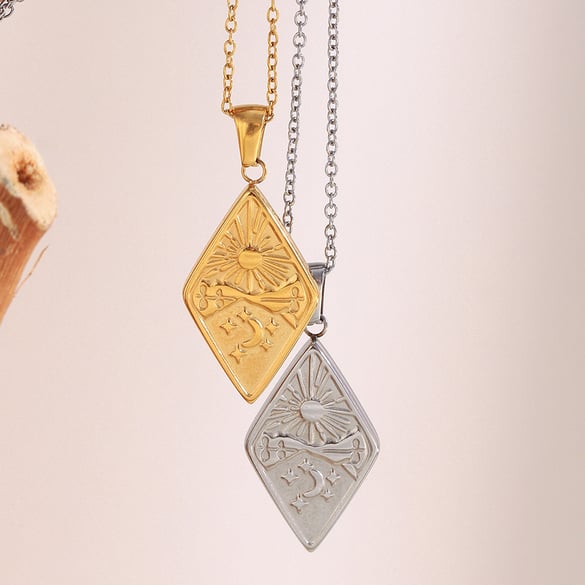1 Piece Simple Series Daily Sun Stainless Steel Women's Pendant Necklaces