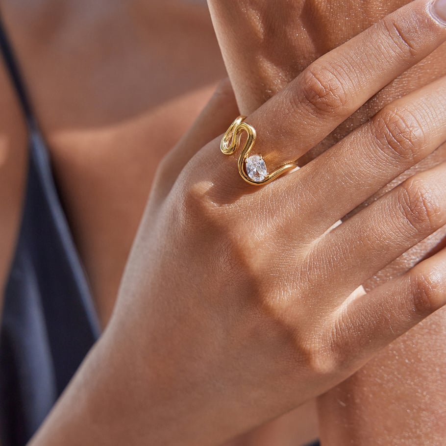 1 stuk gebogen vorm roestvrij staal goudkleurige dames edelsteenringen Afbeelding3