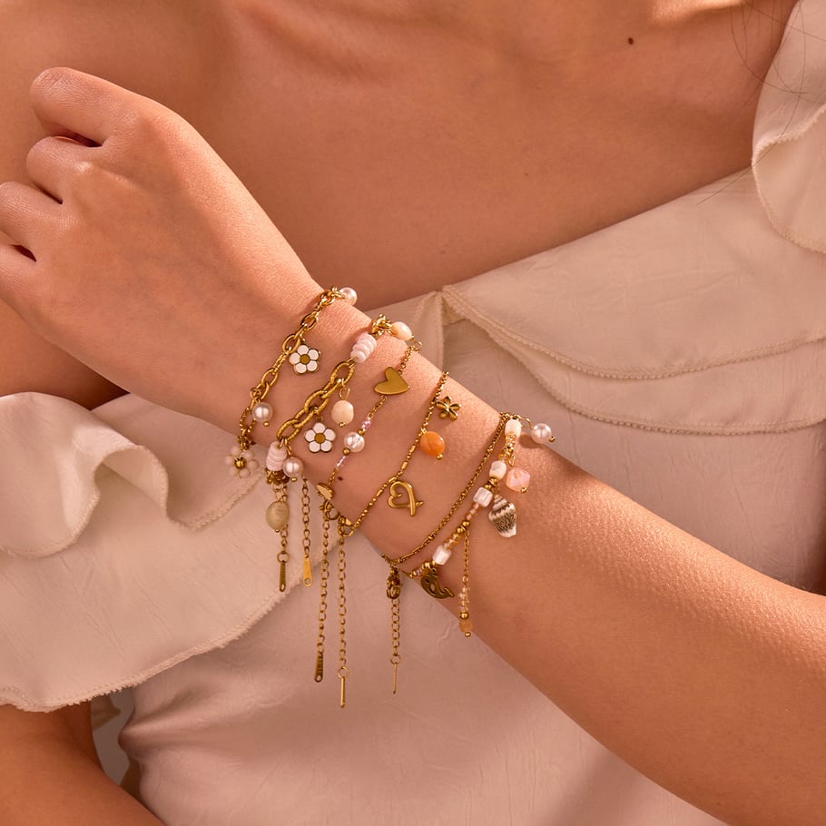 1 Piece Romantic Stainless Steel Gold Color Charm Bracelet Picture2