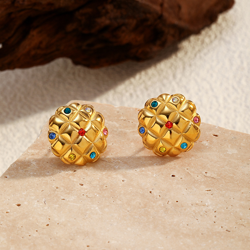 1 paio di orecchini a bottone in acciaio inossidabile color oro con fiore Immagine5